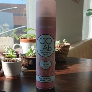 CO LAB Dry Shampoo in Pink